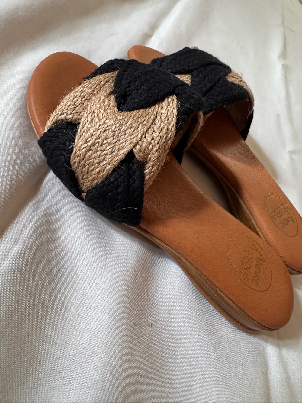 Andre Assous Sandals NAHALA KNIT FEATHERWEIGHTS™ SANDAL Size 6 - Picture 3 of 8